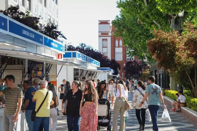 Últimos días para solicitar expositor en la Feria del Libro de Badajoz, que se celebra del 8 al 17 de mayo