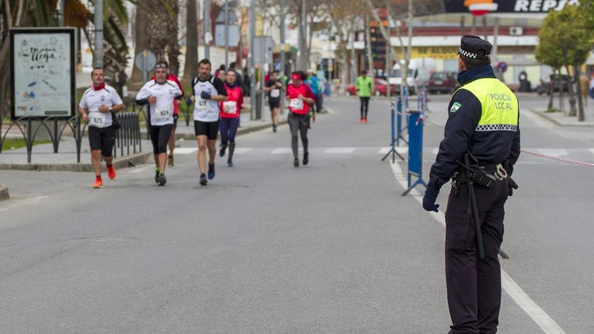 Más de 400 personas formarán el dispositivo de seguridad de la Media Maratón de Lucena