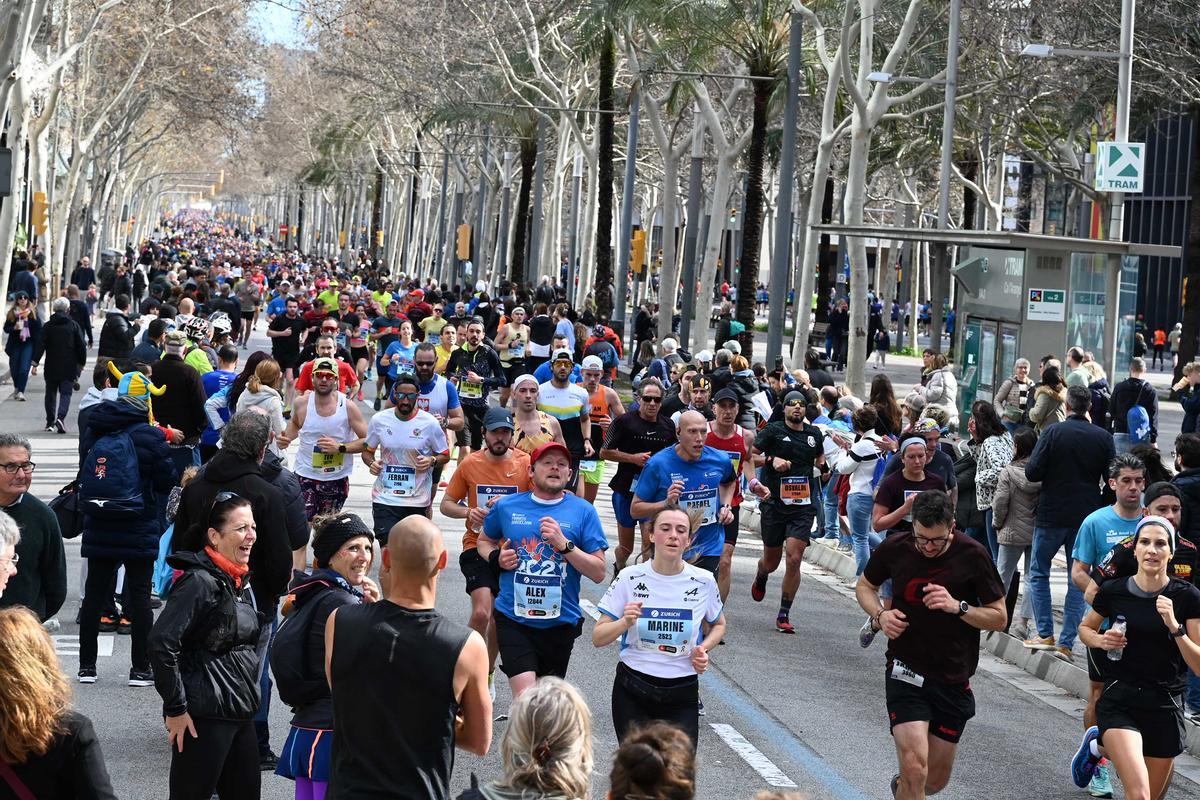 ¿Has participado en la Marató de Barcelona 2024? ¡Búscate en las fotos¡