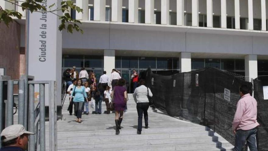 El juicio se celebra hoy en la Ciudad de la Justicia de Málaga