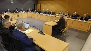 Cardona mantiene que hubo un incumplimiento de los contratos con Emalsa
