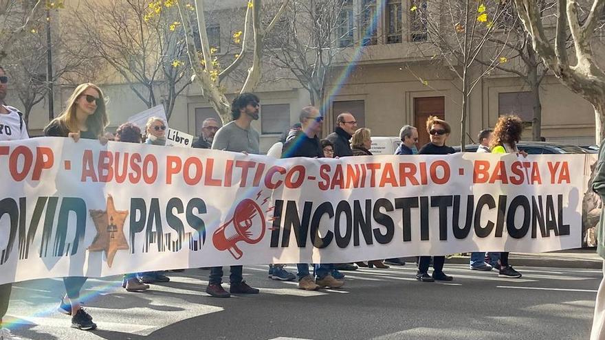 Haftstrafe für Demonstranten gefordert, die auf Mallorca gegen Corona-Regeln protestierten