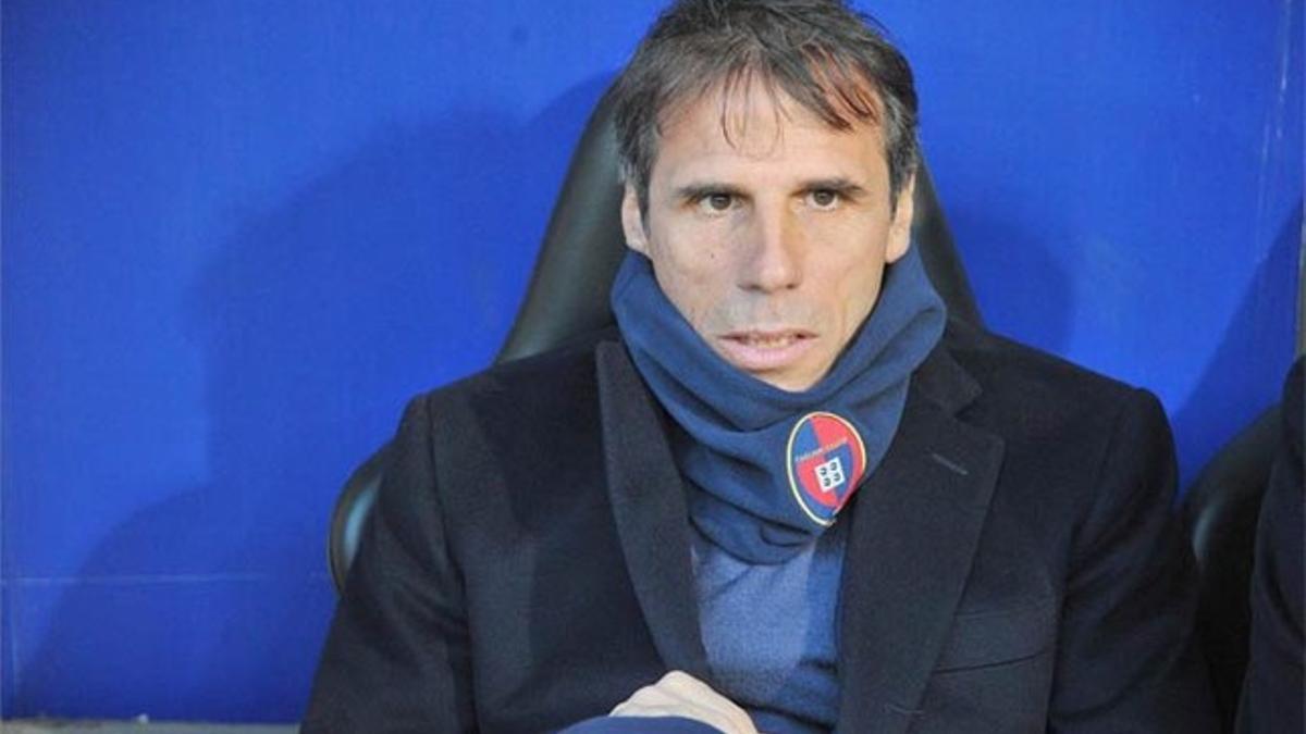 Gianfranco Zola ya no se sentará en el banquillo del Cagliari