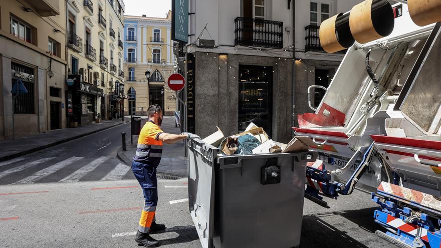 Alicante destinará un millón de euros más para la recuperación de restos del contenedor gris