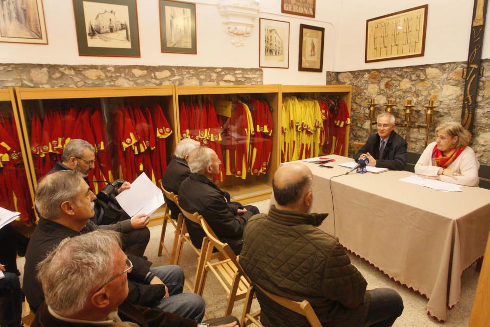 Presentació dels actes del 75é aniversari de les vestes dels Manaies