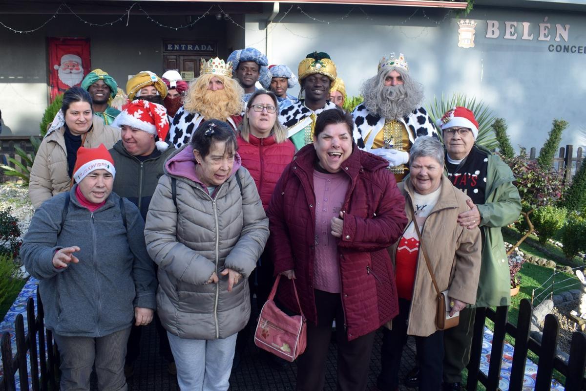 Visitantes del Centro Ocupacional de Discapacidad de Valga.