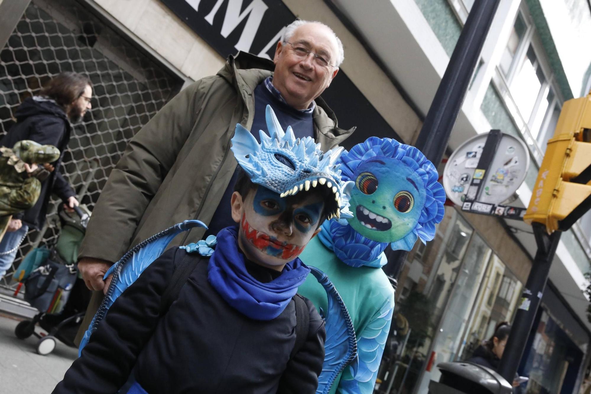 Así han disfrutado pequeños y mayores en el desfile infantil del Antroxu de Gijón (en imágenes)