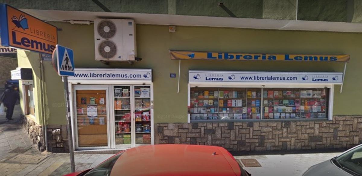 Fachada de la librería Lemus