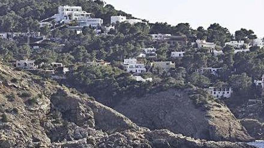 En Cala Tarida hay afectados cuatro terrenos por la nueva normativa del Govern.