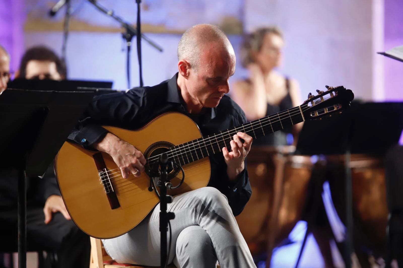 “La noche de la guitarra”, que tiene lugar en el Patio de los Naranjos de la Mezquita-Catedral.