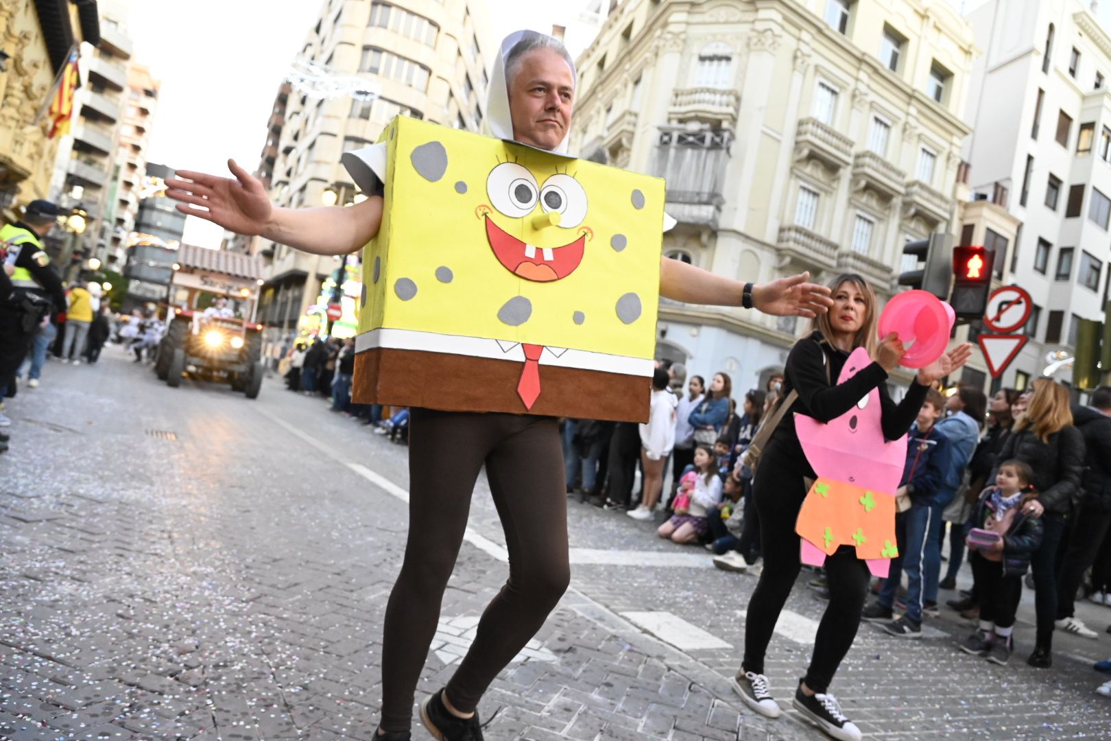 Desfile de collas y carros