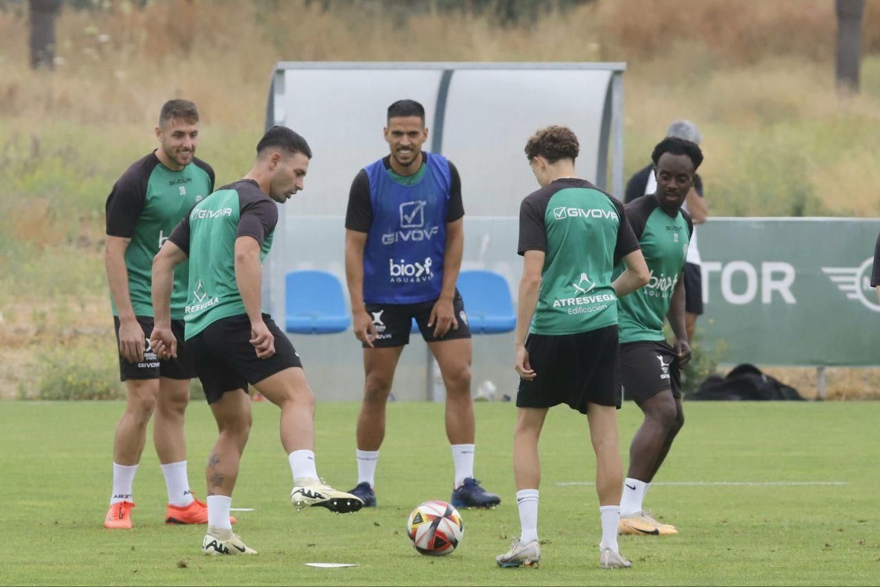 El Córdoba CF prepara el play off de ascenso a Segunda ante el Barcelona B
