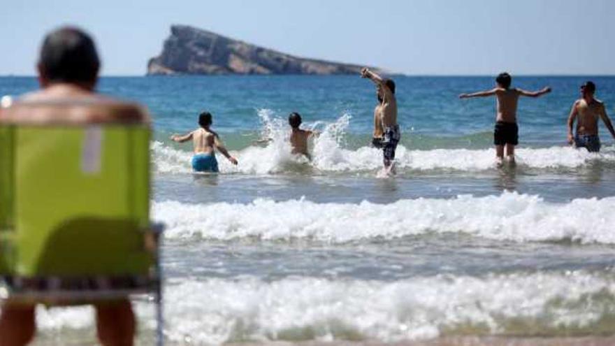 La Costa Blanca podría ganar un millón de turistas con el AVE