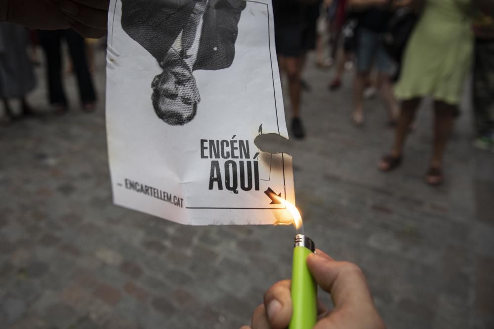 Concentració a Girona en contra de la monarquia