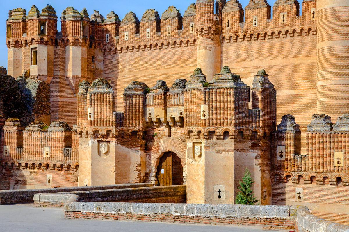La entrada al Castillo de Coca, Segovia