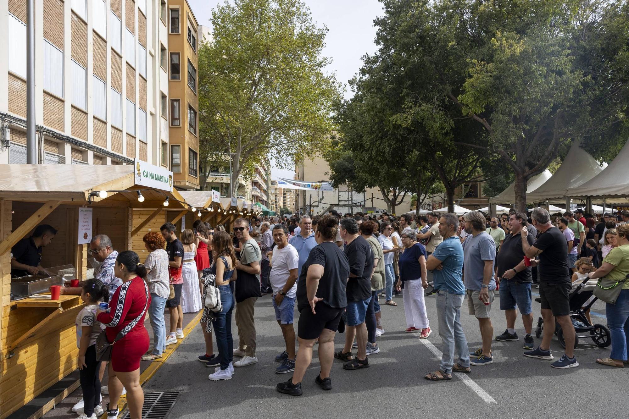 FOTOS | El éxito en la primera Fira del Variat en Palma desborda las previsiones de los restaurantes