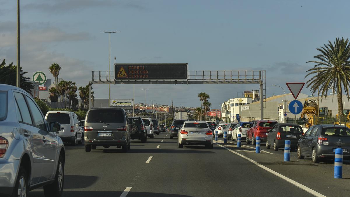 La DGT quiere eliminar la señalización con triángulos en autopistas y autovías este verano