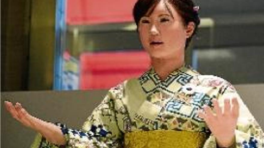 Aiko Chihara,androide recepcionista
