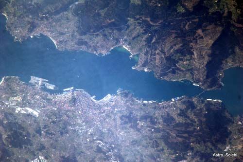 Vistas aérea de la ría de Vigo fotografiada por Soichi Noguchi desde la Estación Espacial Internacional en 2010