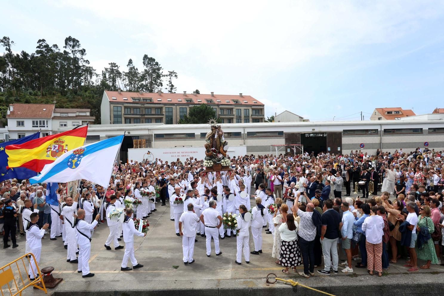 A Illa rompe récords en la procesión del Carmen