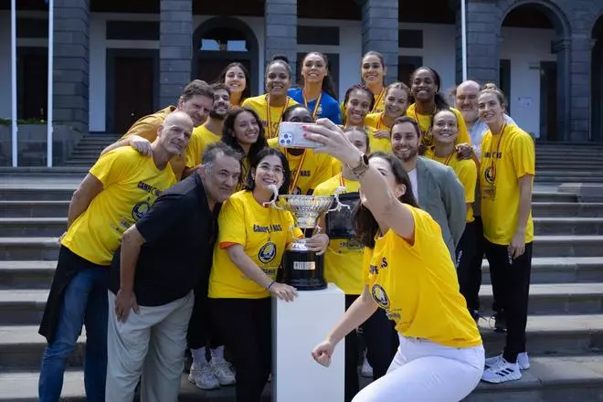El Olímpico visita el Ayuntamiento de Las Palmas de Gran Canaria