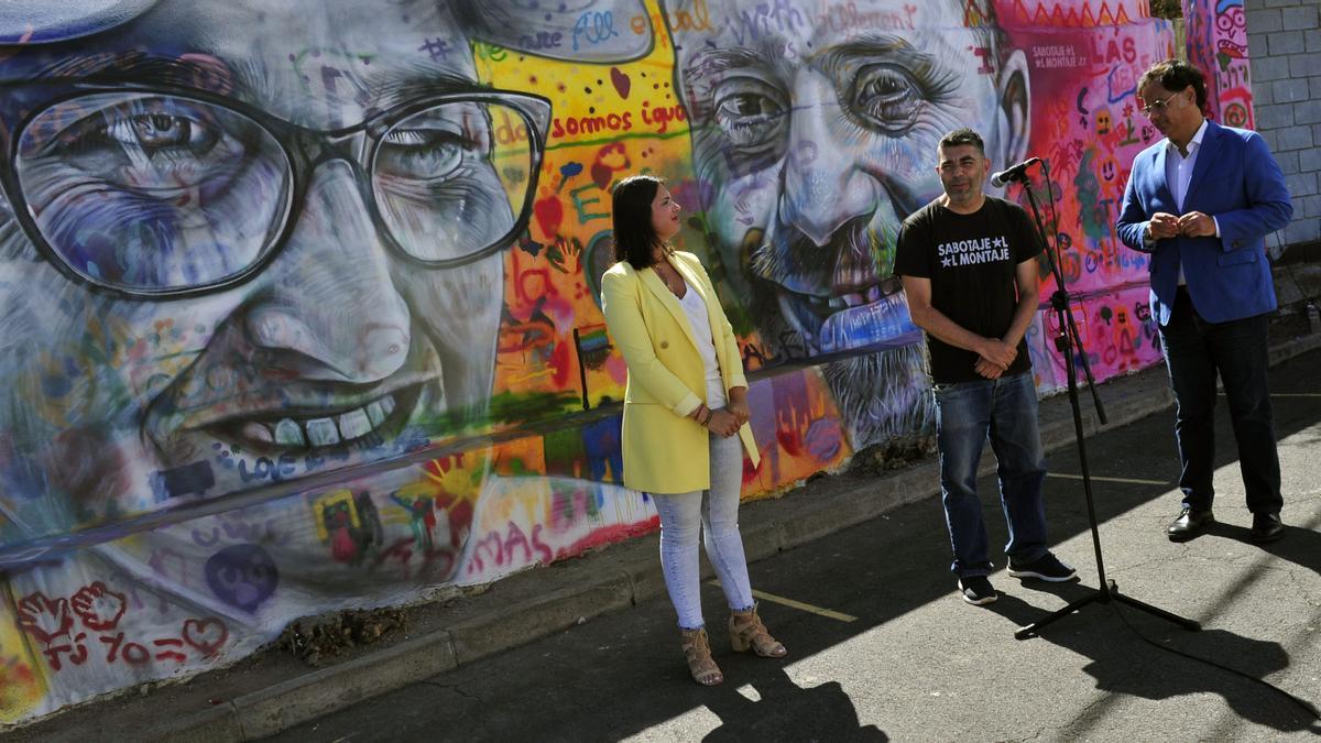 La presentación del mural de Apreme en Icod