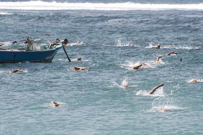 TRAVESÍA A NADO PLAYA DE LAS CANTERAS 2016