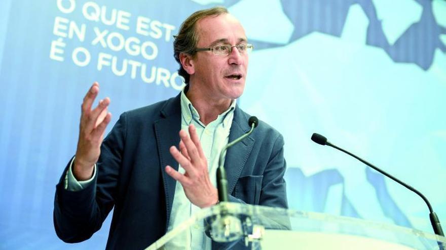 Alfonso Alonso, durante su intervención. // B.L.