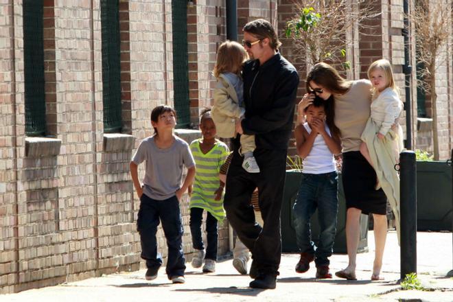 Angelina Jolie y Brad Pitt, una familia numerosa