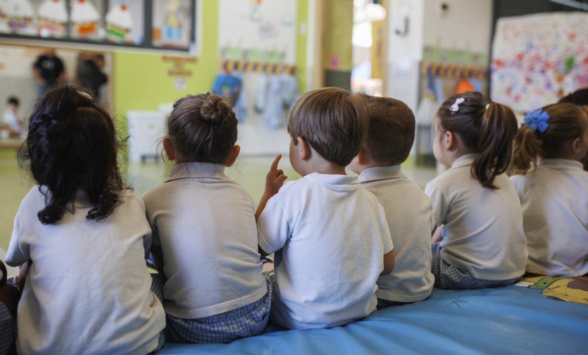 Varios niños en las instalaciones de una escuela infantil, en una imagen de archivo.