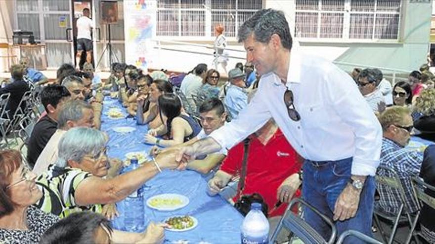 Convivencia con vecinos del grupo perpetuo socorro