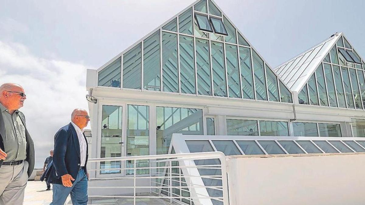 El CAAM reabre y luce nuevos lucernarios en su cubierta