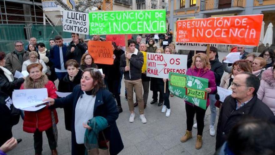 Caso Arandina: los manifestantes defienden la &quot;inocencia&quot; de los tres jugadores