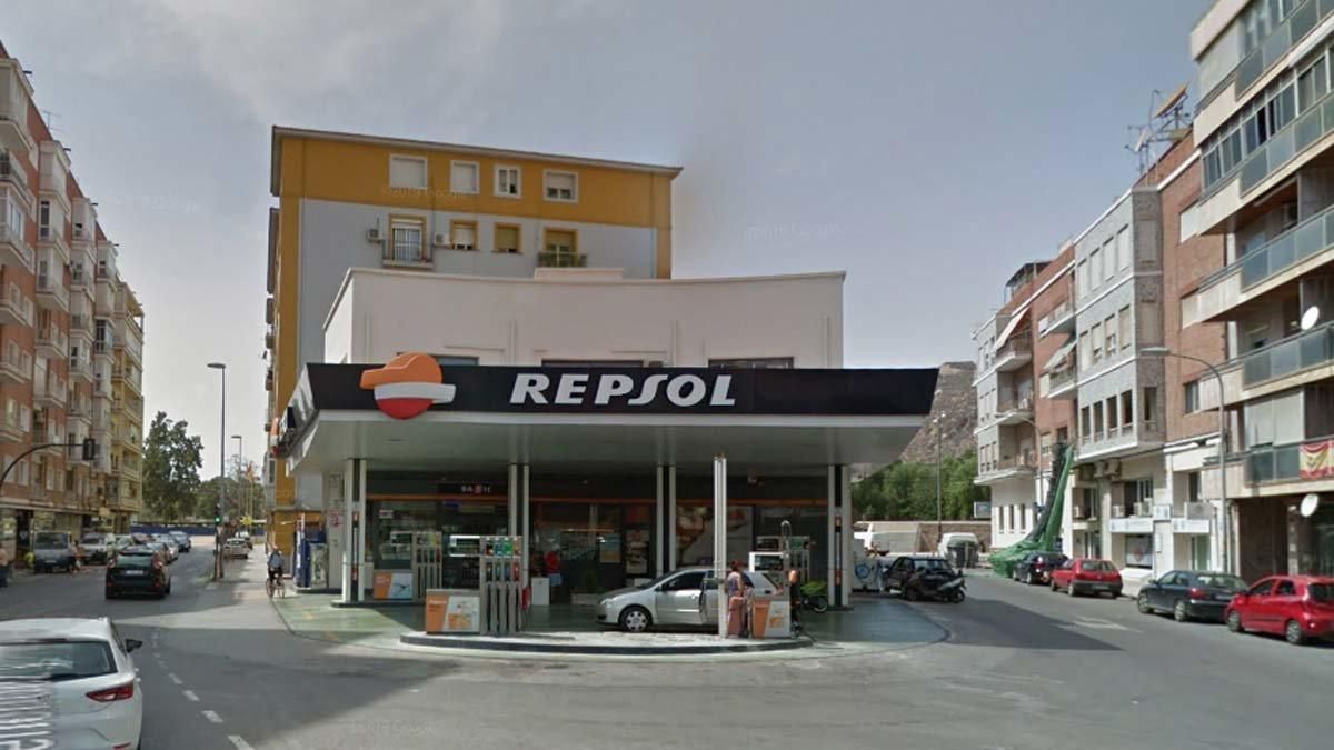 gasolinera car 1200