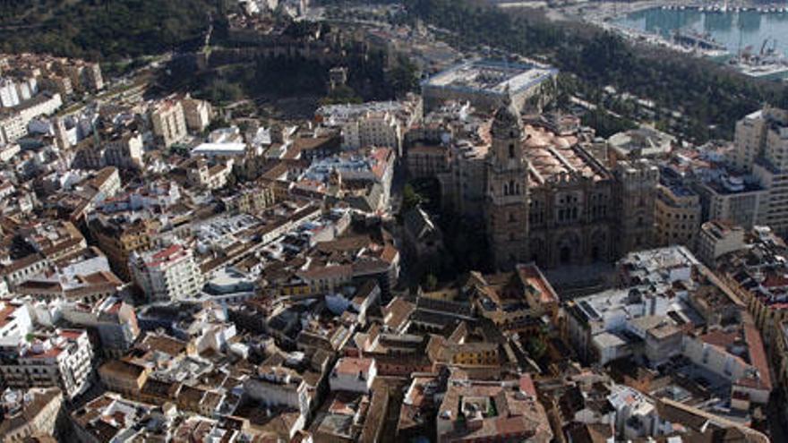 Vista aérea de la capital, donde revisará posibles modificaciones no declaradas en las 390.000 viviendas y propiedades inmobiliarias censadas.