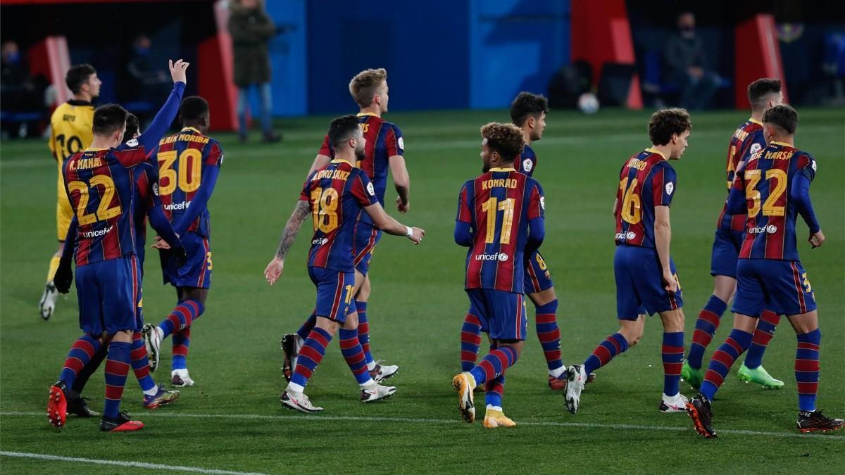 El Barça B, en el partido ante el Badalona