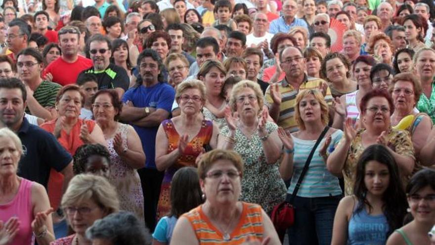Más de 2.000 ceutienses mostraron su apoyo al policía local en la concentración que tuvo lugar el 3 de julio de 2007