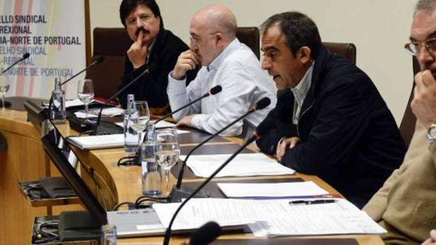 Intervención del presidente del CSIR y líder de UGT-Galicia, José Antonio Gómez.  // Brais Lorenzo