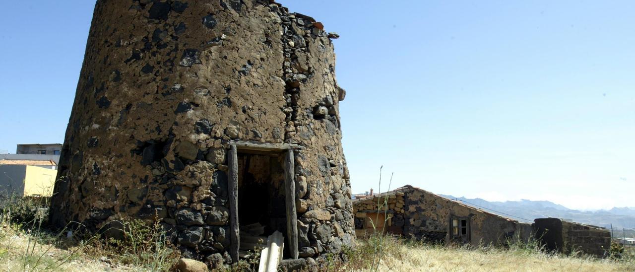 Molino situado en Llano del Moro.