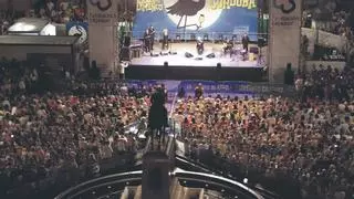 Inclusión instala nueve aseos adaptados para la Noche Blanca del Flamenco y reserva un espacio en el concierto de Eva la Yerbabuena