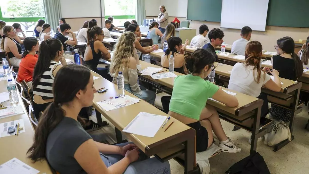 Padres y profesores descartan que las pantallas expliquen por sí solas los malos resultados de PISA