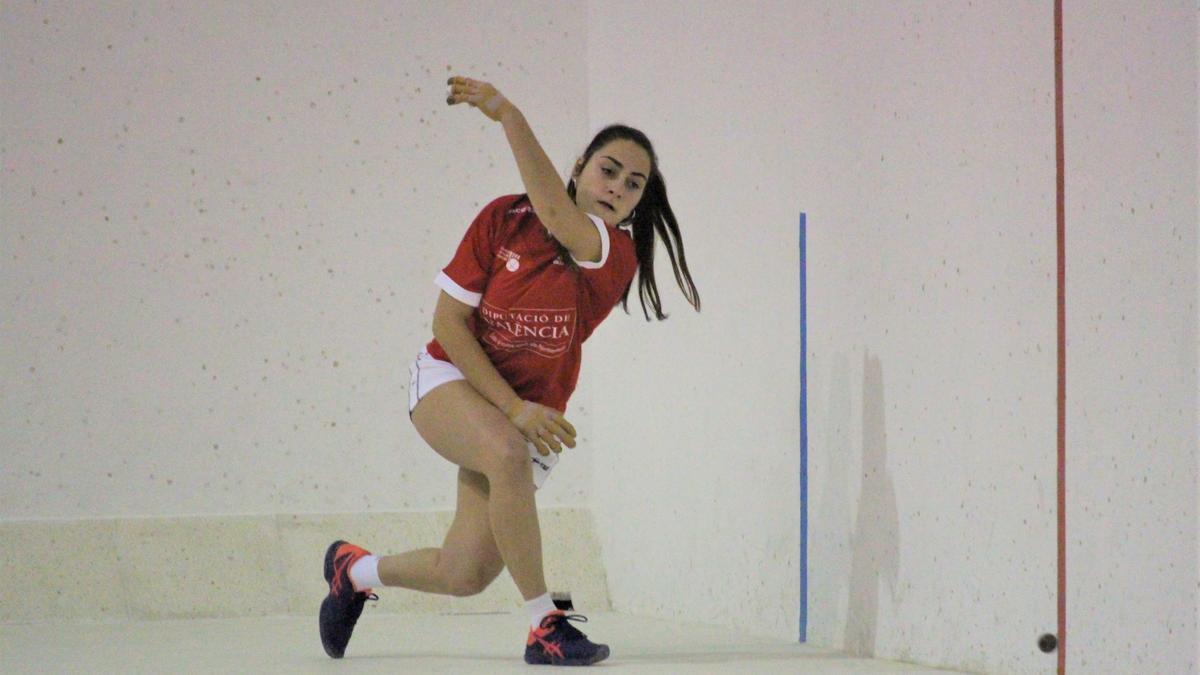 Natalia de Navarrés jugarà la final de primera femenina amb el CPV Alcàntera-Carcer