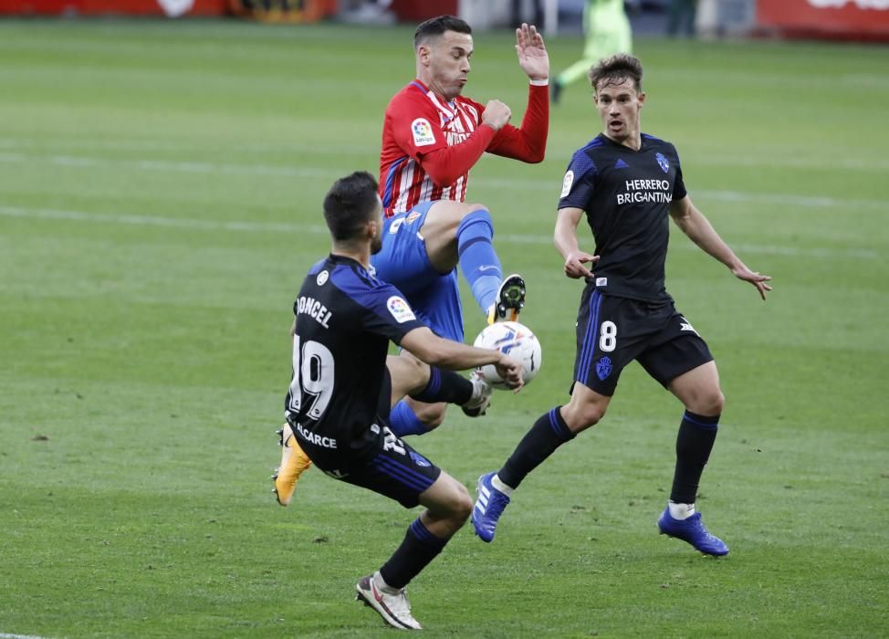 El partido entre el Sporting y la Ponferradina, en imágenes