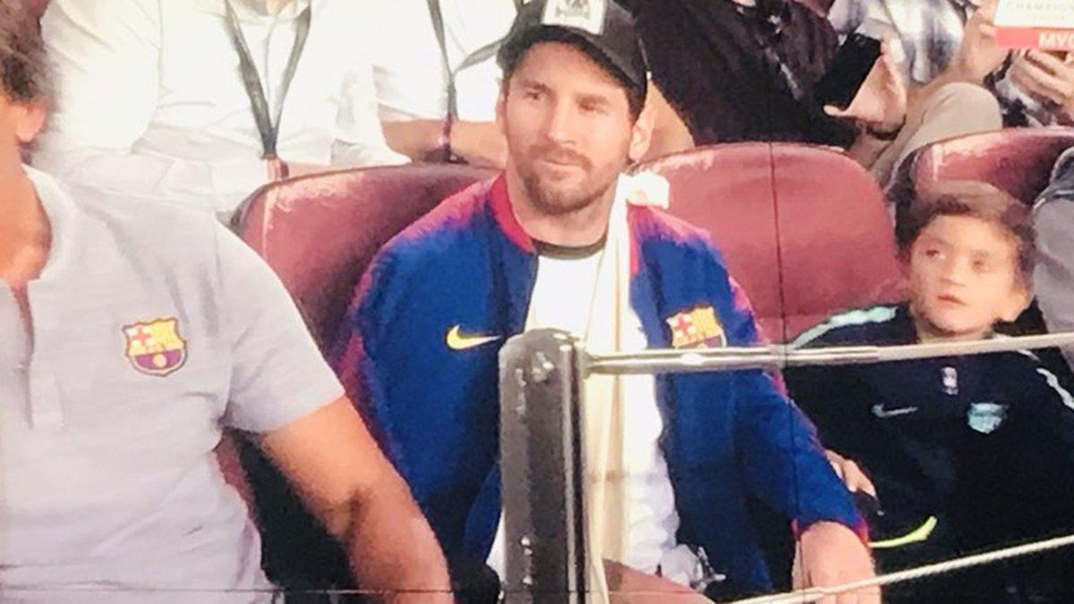 Messi está viendo el Barça-Inter en el Camp Nou