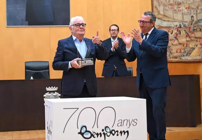 Celebración del Día de Europa en Benidorm y entrega de la distinción a Enrique Ballester