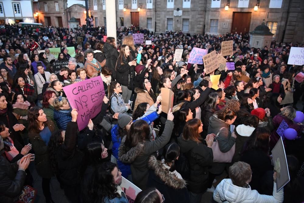 33.000 mujeres y hombres secundan las manifestaciones feministas en A Coruña