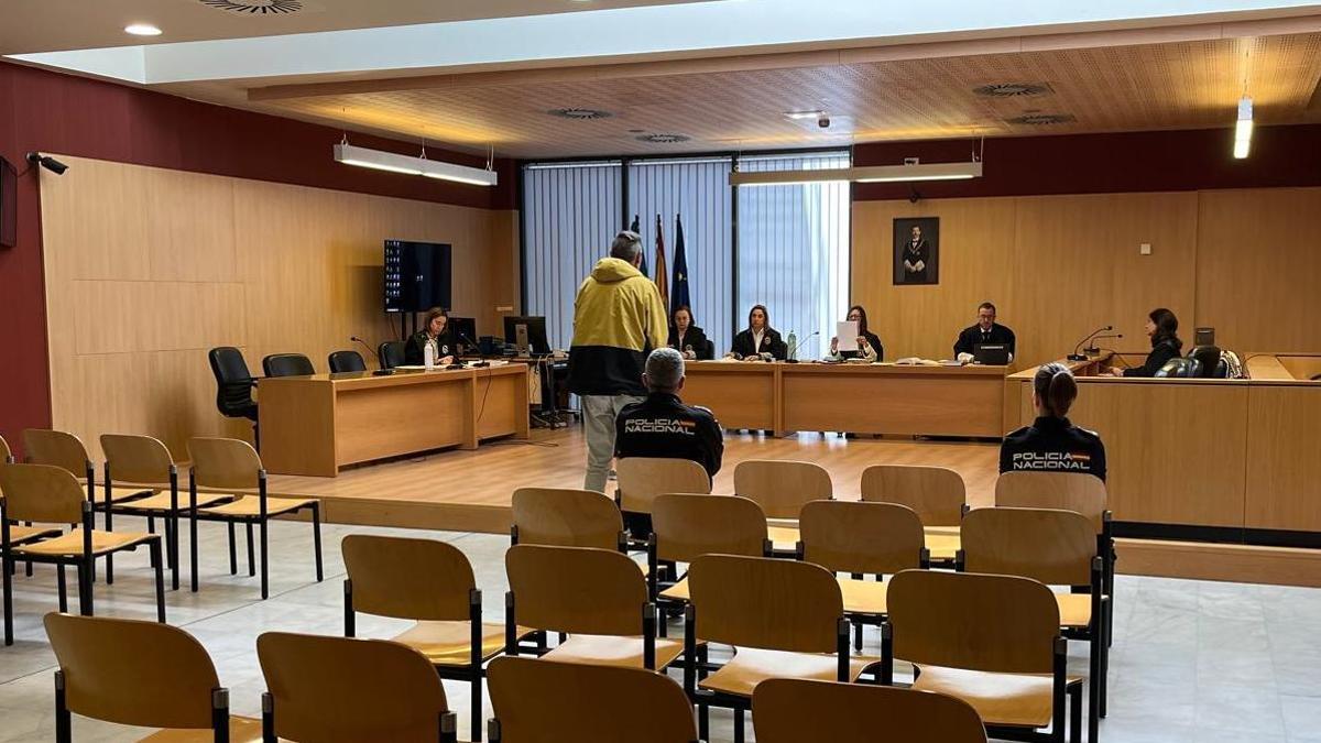 Jesús Suárez declarando ante los magistrados de la sección octava de la Audiencia Provincial con sede en Gijón.