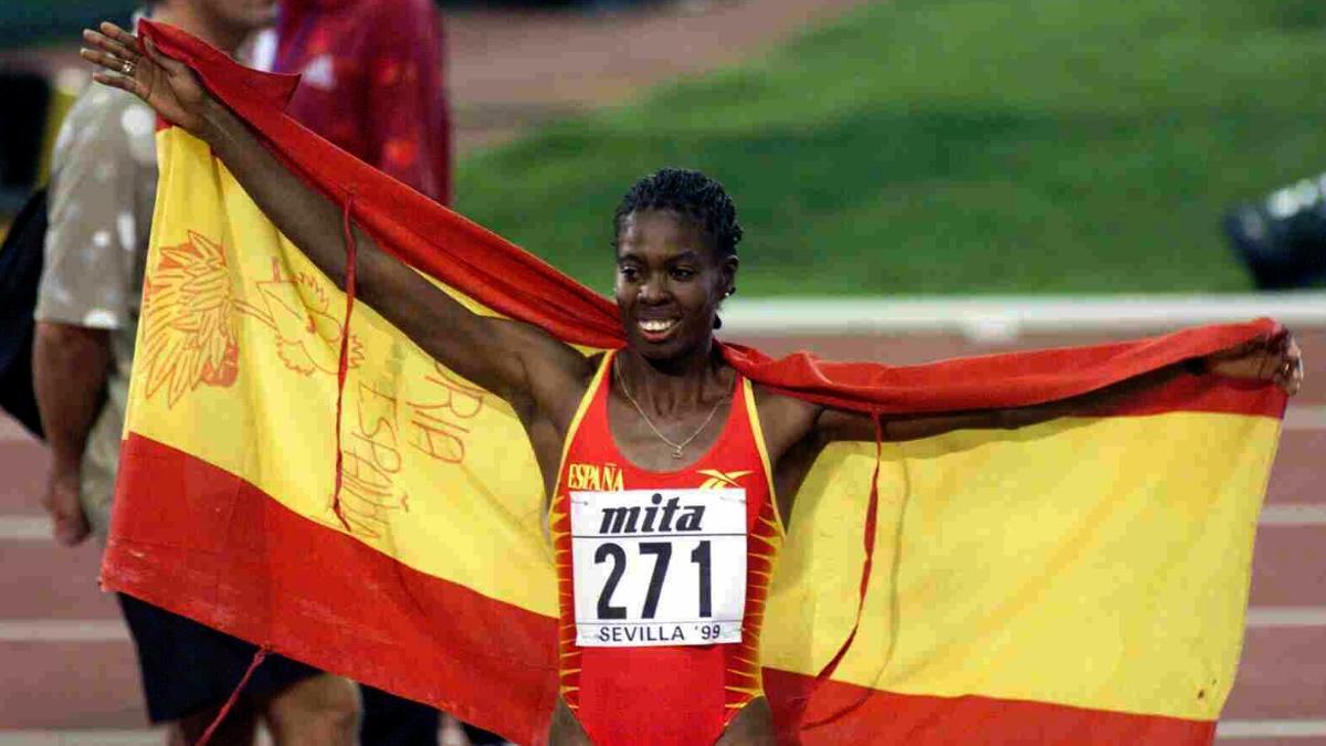 Niurka Montalvo se colgó el oro en longitud en los Mundiales de Sevilla'99