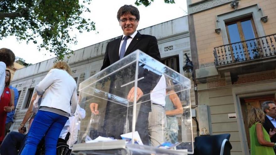 Puigdemont sostiene que el 1-O habrá urnas y elogia a sus &#039;exconsellers&#039;