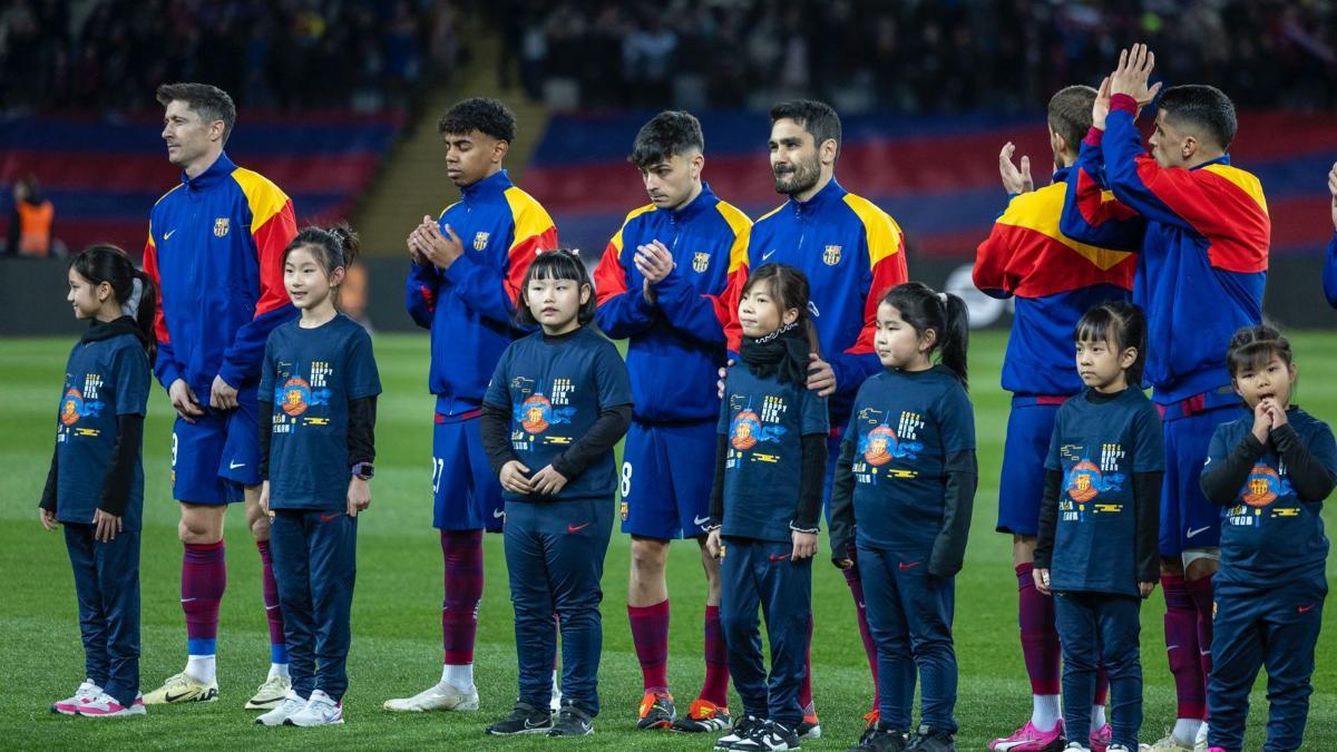 El Barça celebra el Año del Dragón en Montjuïc
